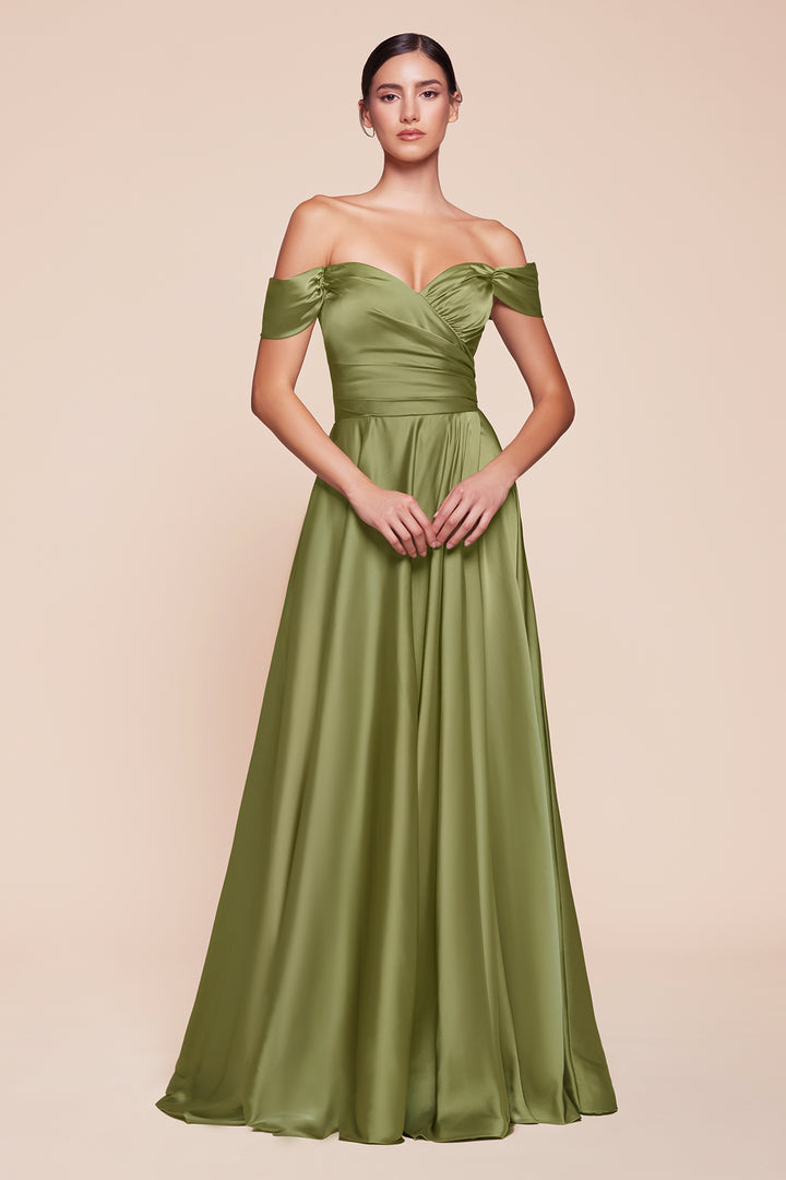 CINDERELLA DIVINE 7493C Plus Size Sweetheart Off-Shoulder A-Line Satin Evening Dress