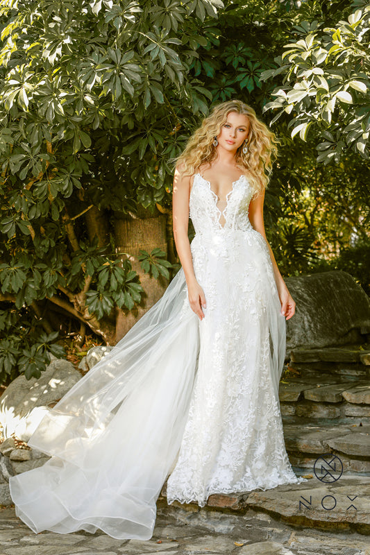 NOX ANABEL F485W  Lace Applique V-Neck Trumpet Bridal Dress